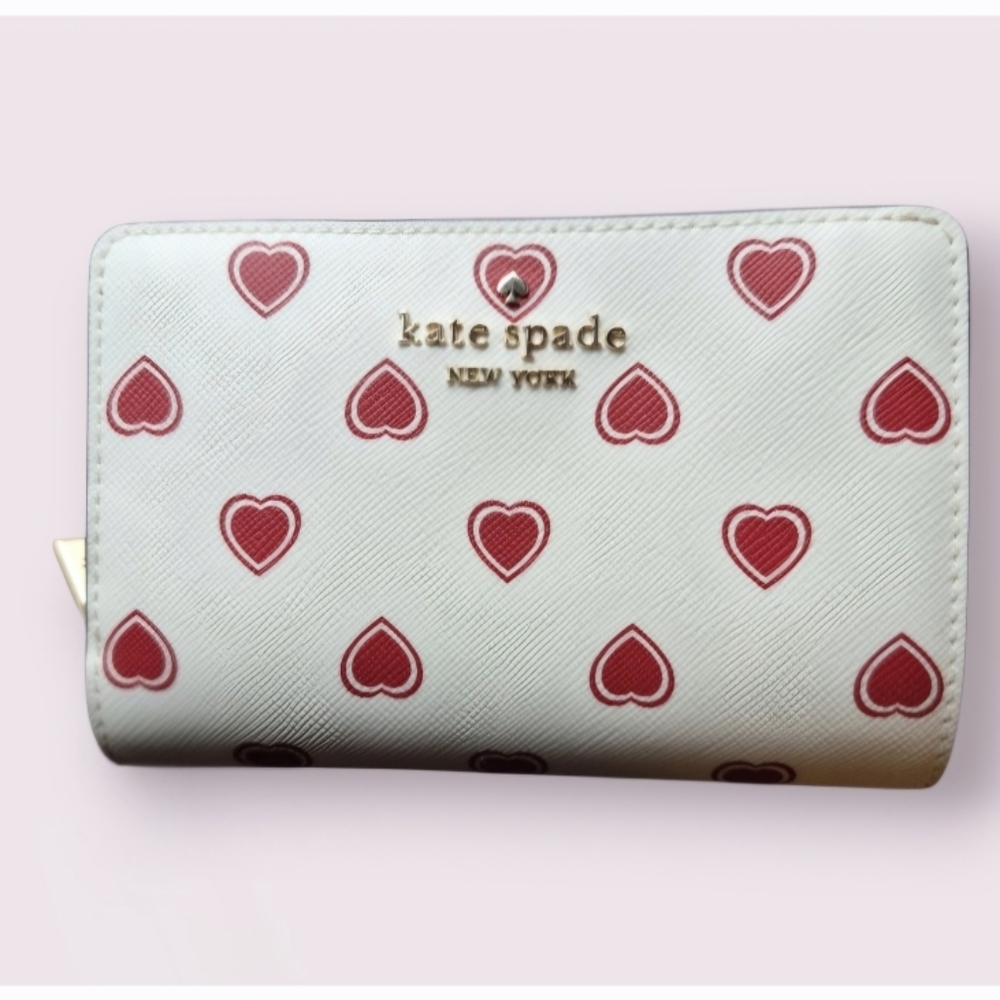 Kate Spade "Hearty Party" White Bifold Wallet with Mini Red Hearts EUC